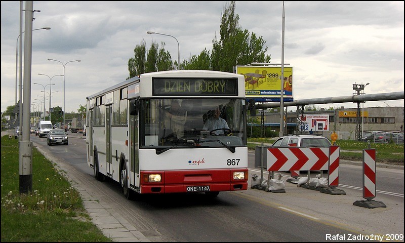 812
