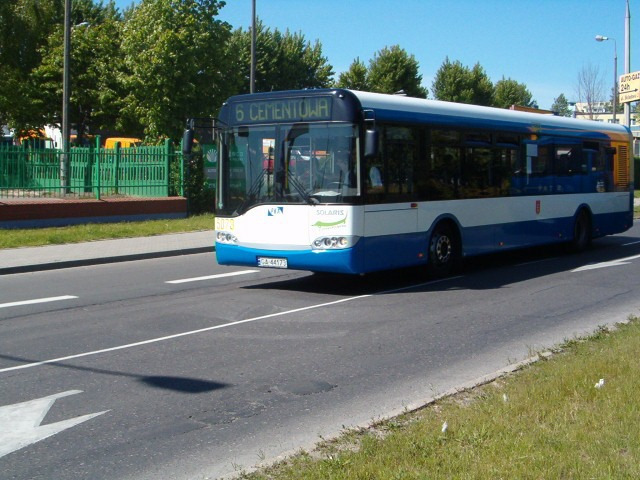 475